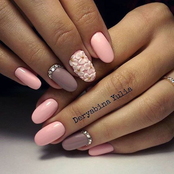 Naturalne kolory, urocze wzorki - 20 pomysłów na elegancki manicure
