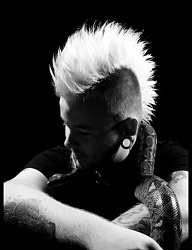 Fryzury Średnie Alternatywne Punk Rock - 1060344