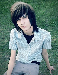 Fryzury Średnie Alternatywne EMO - 236486