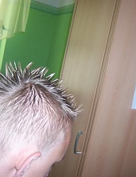 Fryzury Średnie Alternatywne Punk Rock - 33665