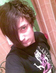 Fryzury Średnie Alternatywne EMO - 5143