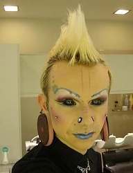 Fryzury Męskie Krótkie Alternatywne Punk Rock Blond - 1114810