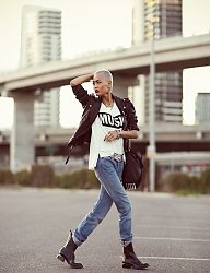 Moda Inne Moda uliczna - 1782596