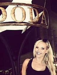 Fryzury Długie Na co dzień Proste Rozpuszczone Blond - 2072397
