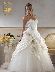 Moda Ślub Suknie ślubne - 253694
