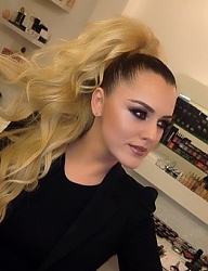 Fryzury Długie Wieczorowe Kręcone Upięcie Blond - 2434067
