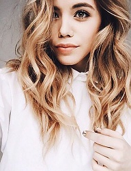 Fryzury Średnie Na co dzień Kręcone Rozpuszczone Blond - 3141281