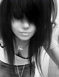 Fryzury Średnie Alternatywne EMO - 8701