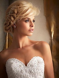 Fryzury Długie Ślubne Proste Upięcie Blond - 2729046