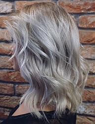 Fryzury Średnie Na co dzień Kręcone Rozpuszczone Blond - 3122817
