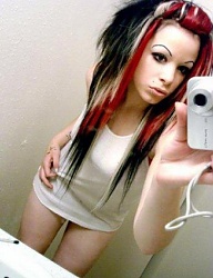 Fryzury Średnie Alternatywne EMO - 176528
