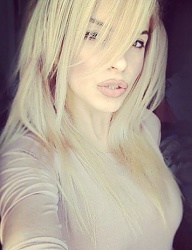 Fryzury Długie Na co dzień Proste z grzywką Rozpuszczone Blond - 3015587