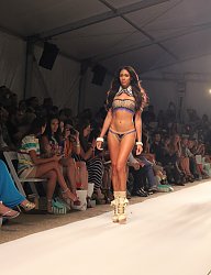 Moda Bielizna Na plażę - 2042906