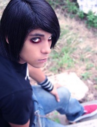 Fryzury Średnie Alternatywne EMO - 83801