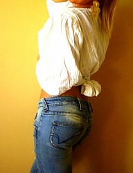 Moda Spodnie Jeansy - 1302113