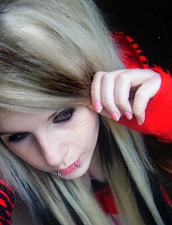 Fryzury Średnie Alternatywne EMO - 226609