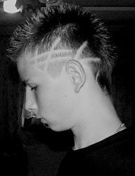 Fryzury Średnie Alternatywne Punk Rock - 37433