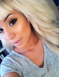 Fryzury Długie Na co dzień Kręcone z grzywką Rozpuszczone Blond - 2435248