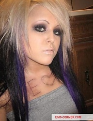 Fryzury Średnie Alternatywne EMO - 320446