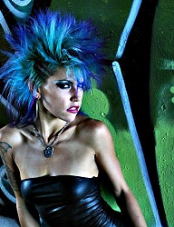 Fryzury Średnie Alternatywne Punk Rock - 476647