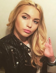 Fryzury Długie Na co dzień Kręcone Rozpuszczone Blond - 3056769