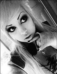 Fryzury Średnie Alternatywne EMO - 117608