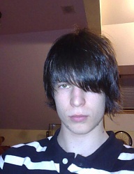 Fryzury Średnie Alternatywne EMO - 8285
