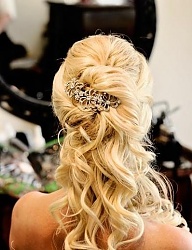 Fryzury Długie Ślubne Kręcone Upięcie Blond - 1468012