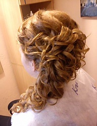 Fryzury Długie Ślubne Kręcone Upięcie Blond - 2821281