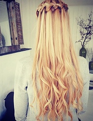 Fryzury Długie Na co dzień Kręcone Warkocze Blond - 2818081