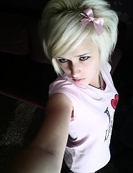 Fryzury Średnie Alternatywne EMO - 348599
