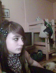 Fryzury Średnie Alternatywne EMO - 980475