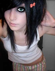 Fryzury Średnie Alternatywne EMO - 235138