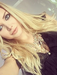 Fryzury Średnie Na co dzień Kręcone Rozpuszczone Blond - 3076136