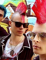 Fryzury Średnie Alternatywne Punk Rock - 1052098