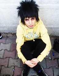 Fryzury Średnie Alternatywne EMO - 192518