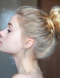 Fryzury Długie Na co dzień Proste Upięcie Blond - 3093312