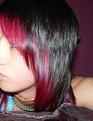 Fryzury Średnie Alternatywne EMO - 33692