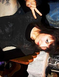 Fryzury Średnie Alternatywne EMO - 7746