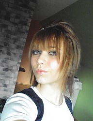 Fryzury Średnie Alternatywne EMO - 392910