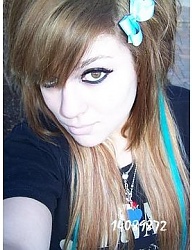 Fryzury Średnie Alternatywne EMO - 33954
