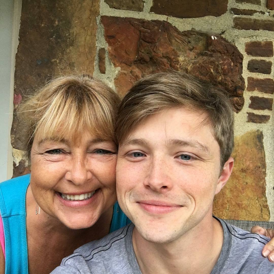 Pamietacie Tego Blond Przystojniaka Z Filmu Randka Z Gwiazda Tak Teraz Wyglada Sterling Knight Jest Nie Do Poznania