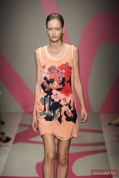 DKNY
