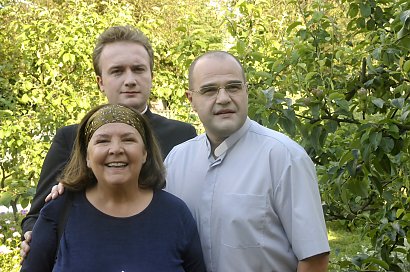 z wypiekami na twarzy śledzili losy mieszkańców Wilkowyj.