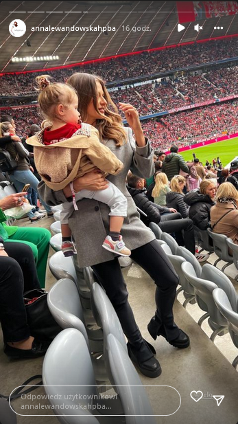 Zobacz, jak Anna Lewandowska wraz z córkami kibicowały Robertowi podczas meczu!