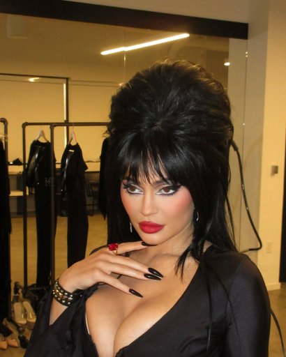 Siostry Kardashian-Jenner z pompą obchodzą każde Halloween. Zobacz ich tegoroczne przebrania!