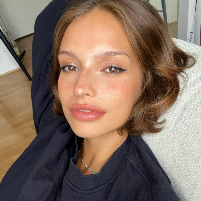 Krótkie fryzury — najświeższe propozycje na sierpień 2023! Short mullet